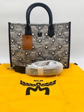 MCM Aren Tote